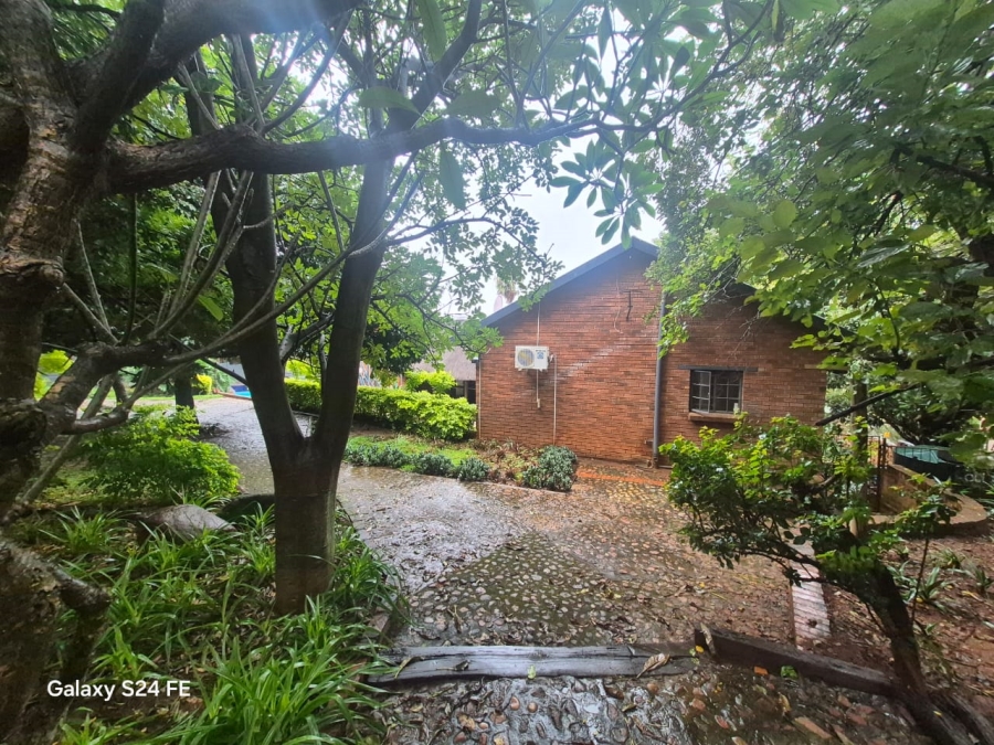 4 Bedroom Property for Sale in Safari Gardens North West